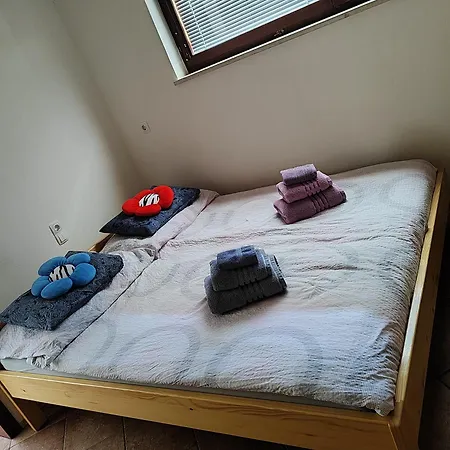 Apartma Lara