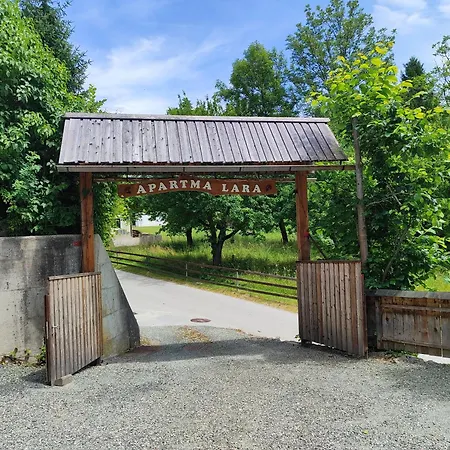 Apartman Apartma Lara *