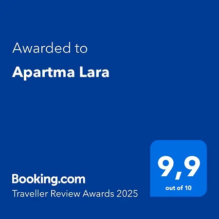 Apartma Lara *