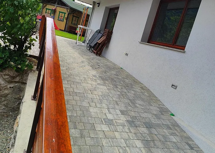 Apartma Lara アパート ブレッド